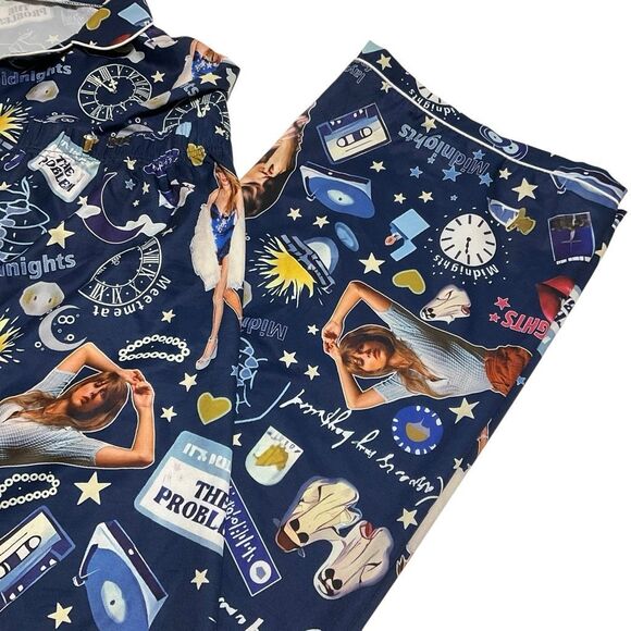 Taylor Swift Midnights Two Piece Pajama Sleep Set Large - Picture 5 of 16